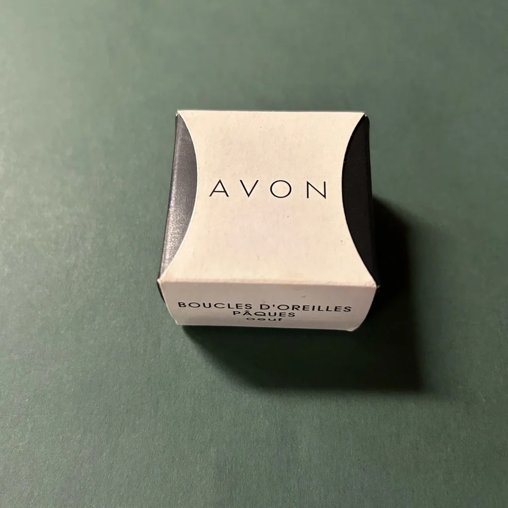 Avon Easter Egg Earrings - Picture 4 of 4